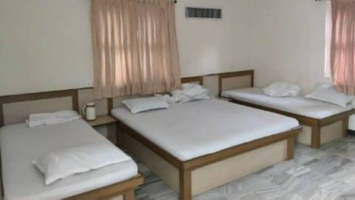 AC Room at Shri Panchayati Dharamshala Jaipur